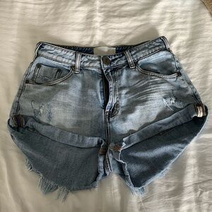 One Teaspoon mid waist Bandits shorts size 25